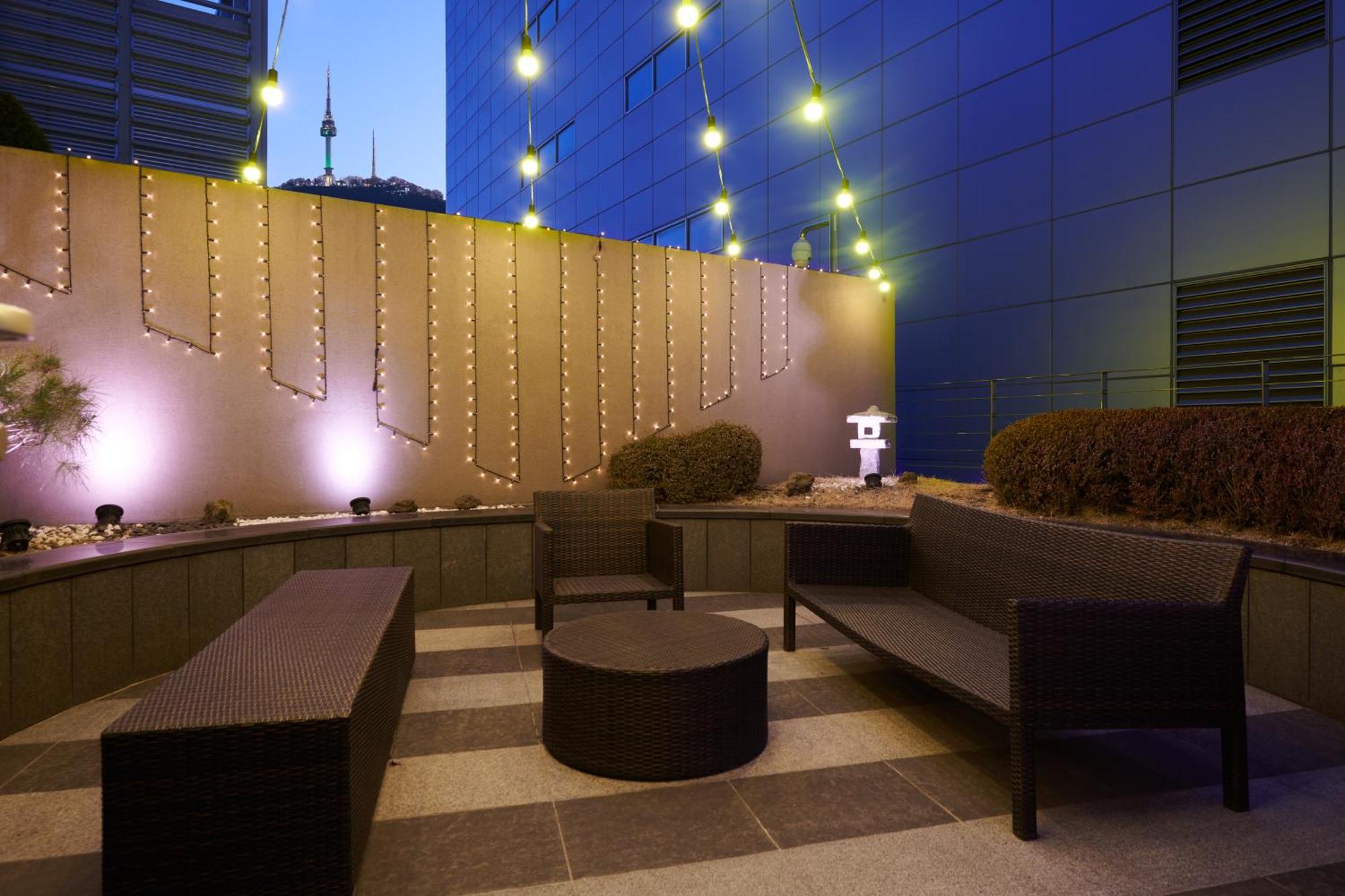 Nine Tree By Parnas Seoul Myeongdong 2 4* Seoul